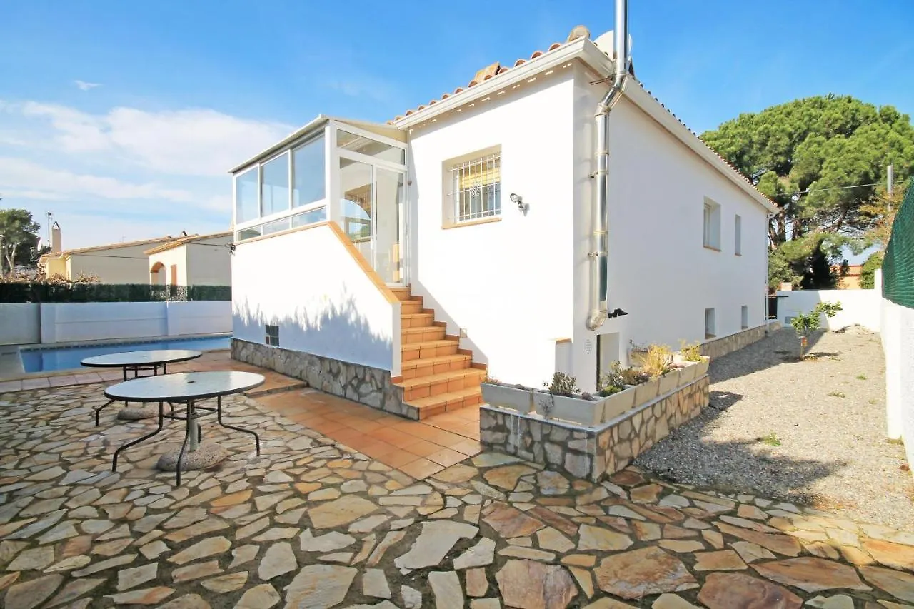 Holiday Home Joanna Ля Эскала Вилла
